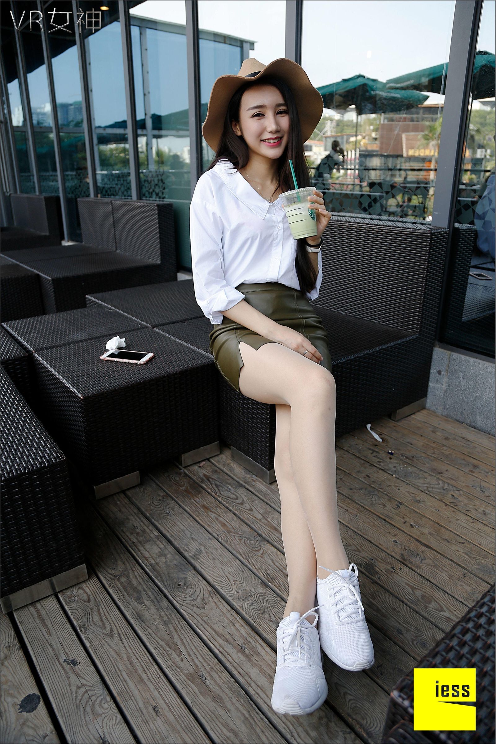 [IESS异思趣向] 2016.09.21 丝足便当004：《白球鞋的丝足梦游》SASA